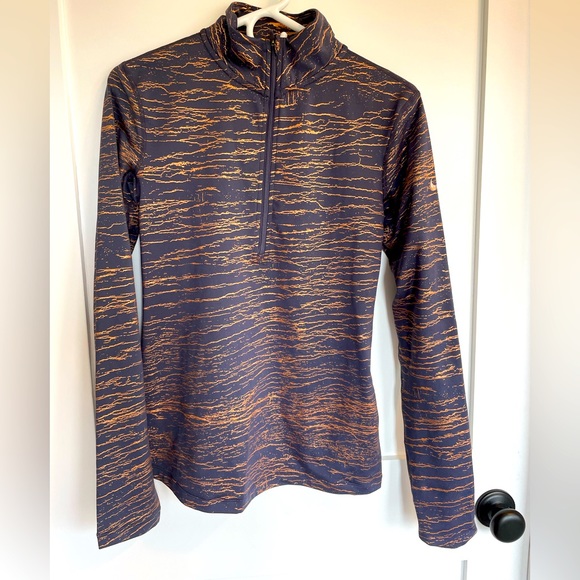 Nike Women's Dry Element 1/3 Zip LS Running Top Size M Tight Fit Copper Gray - Picture 1 of 5
